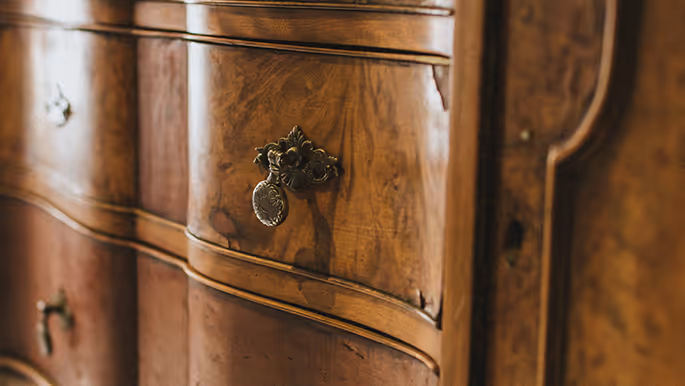 Antiquaires